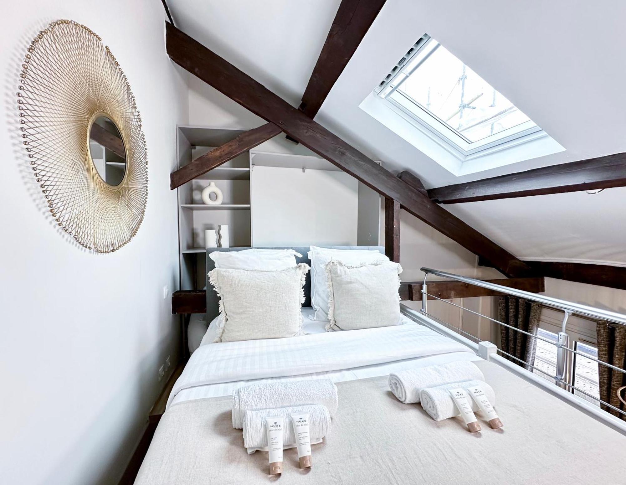 Appartement Buttes Chaumont - Amazing duplex - 6062 à Paris Extérieur photo